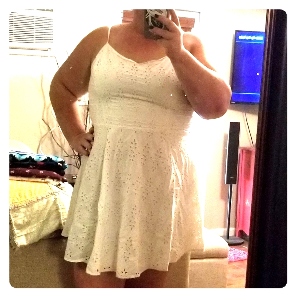 Short white dress